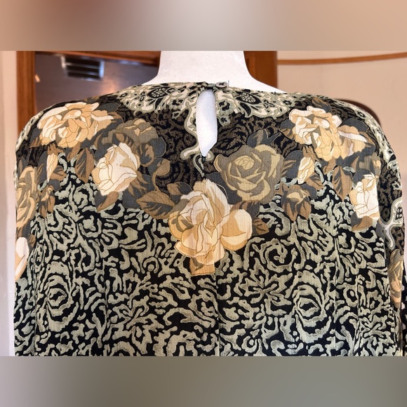 Vintage 90s Carole Little Black and Cream swing dress, cinched hip Size 12 - Picture 15 of 15